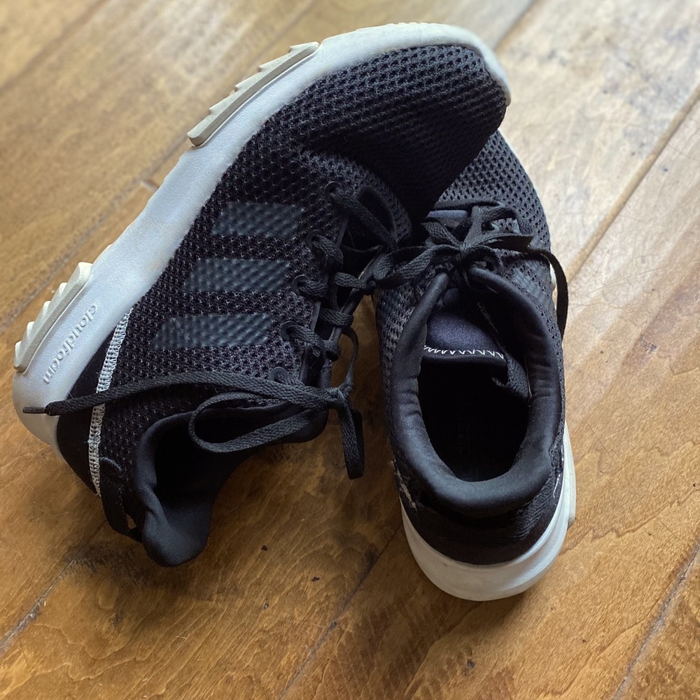 Adidas Cloud Women’s 8